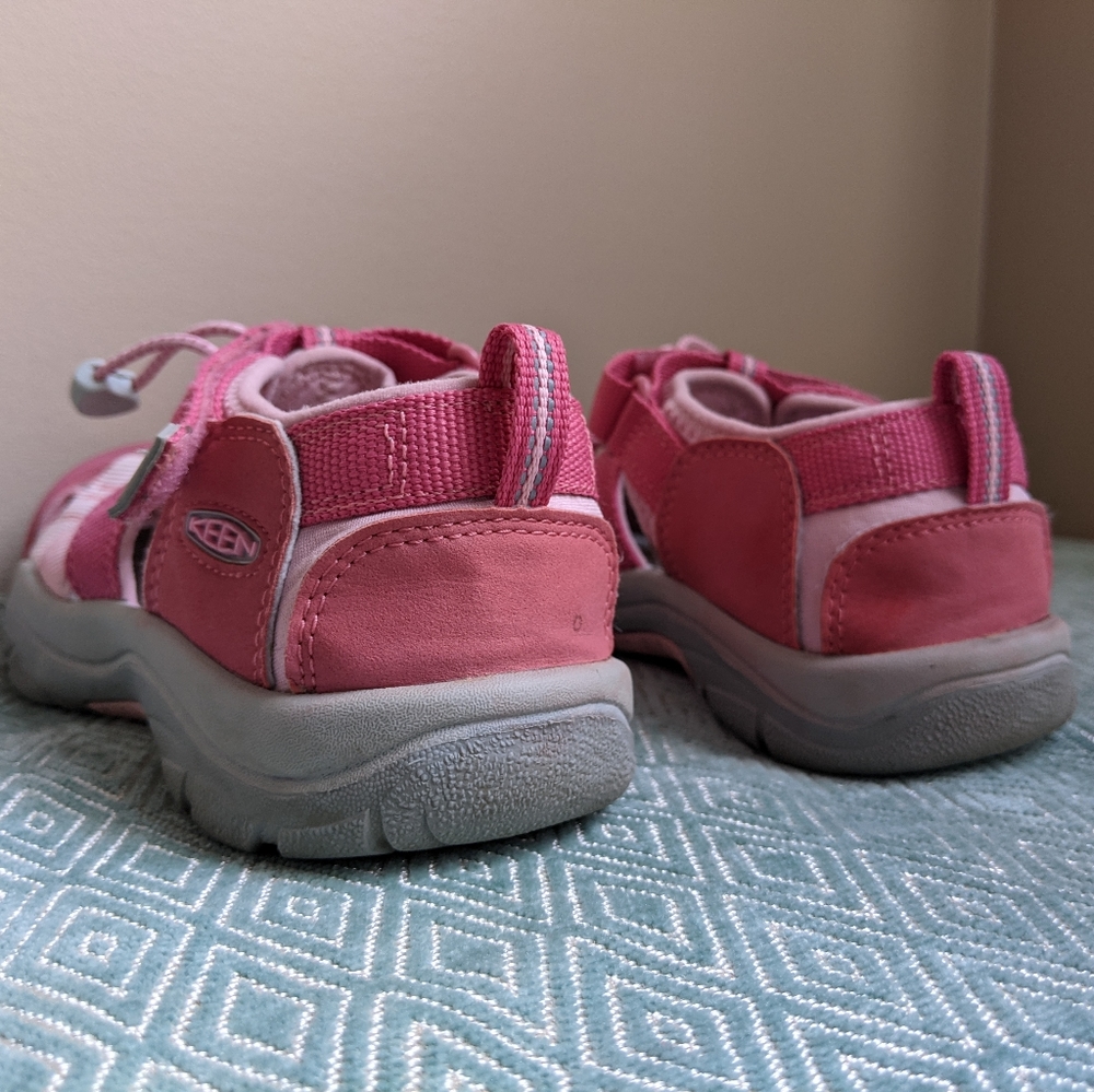 Keen Newport H2 Youth Sandals in Pink & Rose - Picture 5 of 10